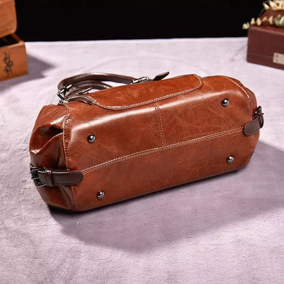 Dominique - Elegant Leather Bag